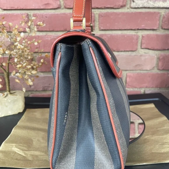 🔥FENDI 🔥VINTAGE 🔥Striped Black and Brown Handbag.🔥 - Picture 6 of 12